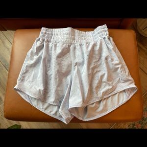 Lululemon High-Rise hotty hot 🔥